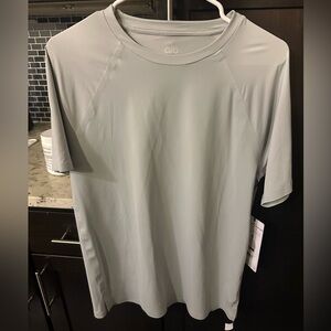 Alo Idol Proformance Shirt Size Small Brand New